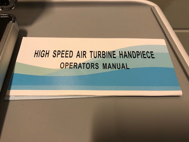 Nieuwe dental unit met scaler en dubbele high speed aansluitingen, low speed enz