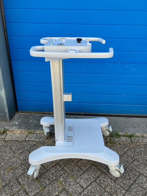 Verrijdbaar karretje uit medische boedel voor echo of ander toestel
