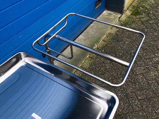 Verrijdbaar instrumententafeltje RVS met losse bak