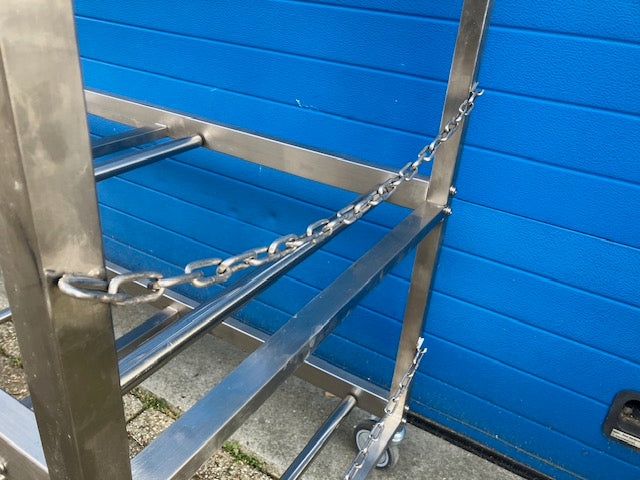 RVS stellingkast voor 4 lijkschalen, verrijdbaar