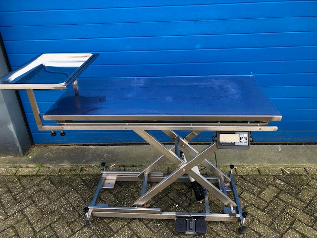 Veterinaire spreekkamer of behandel tafel met weegfunctie 130x60