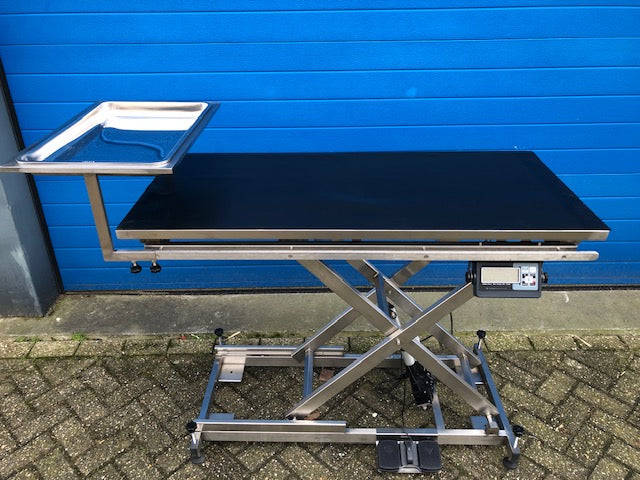 Veterinaire spreekkamer of behandel tafel met weegfunctie 130x60