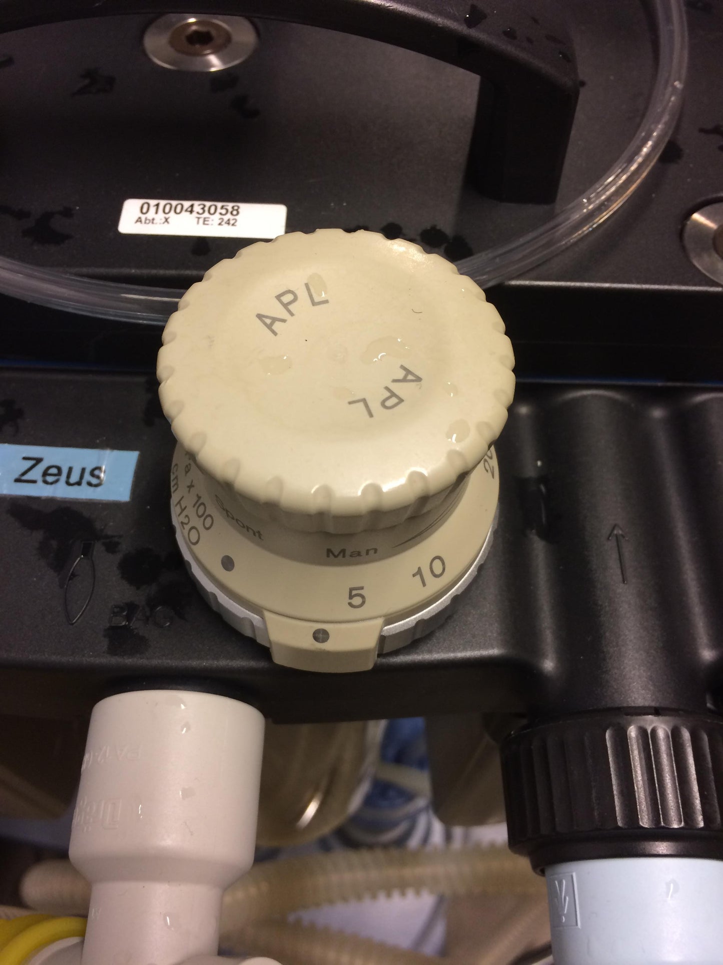 Gasanesthesie toestel Dräger Zeus incl. beademing en verdamper