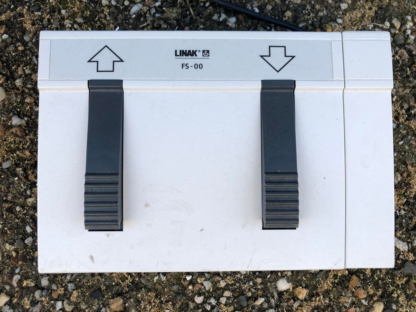 Extra brede elektrisch bediende behandelbank blauw