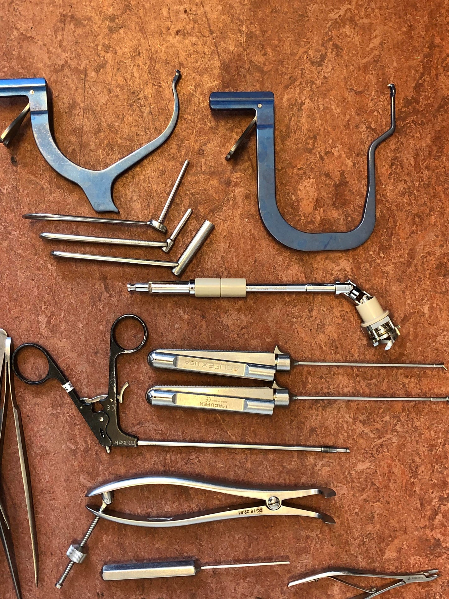 Orthopedische pennen, beitels, lepels, raspen, schrapers