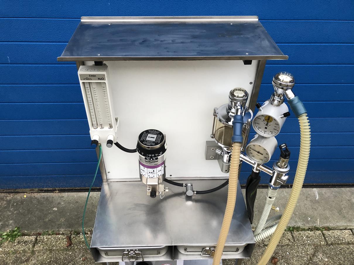 Gas anesthesie toestel verrijdbaar dierenartspraktijk DAP