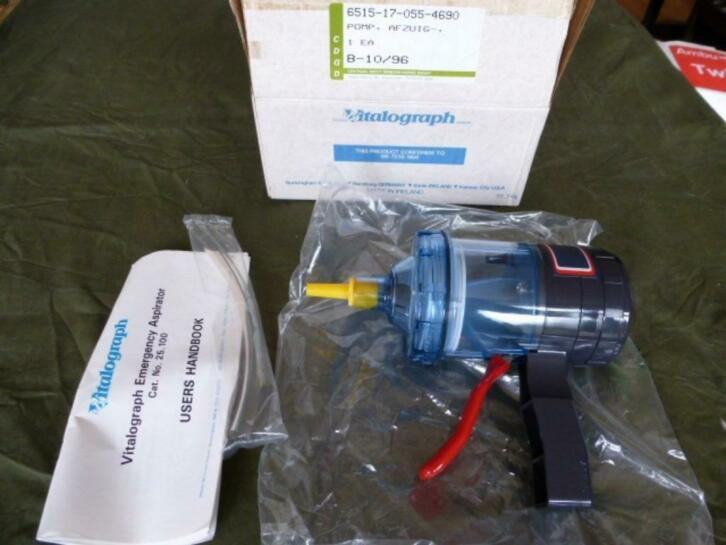 Vitalograph handpompje ongebruikt in originele verpakking