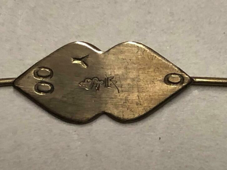 sonde om traanbuis door te prikken