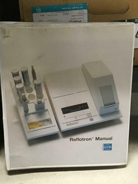 Reflotron IV bloedanalyse apparaat voor dierenarts praktijk