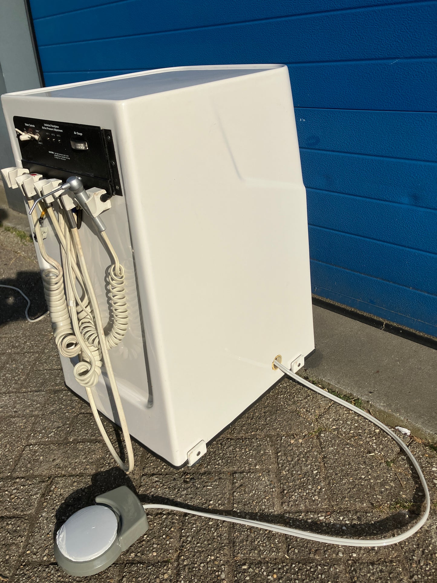 Gebruikte Midmark dental unit, functioneert erg goed.