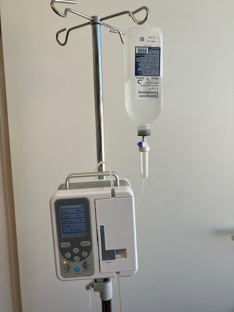 Infuuspomp volumetrisch nieuw met paalklem