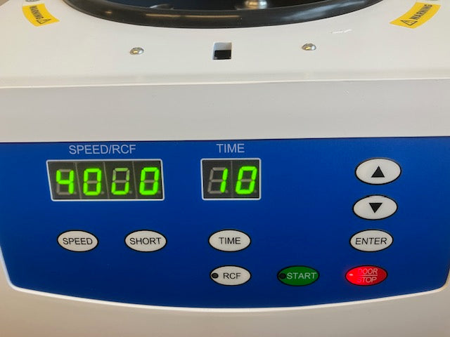 Nieuwe centrifuge (free swing) ook geschikt voor 50 ml buizen (paard)