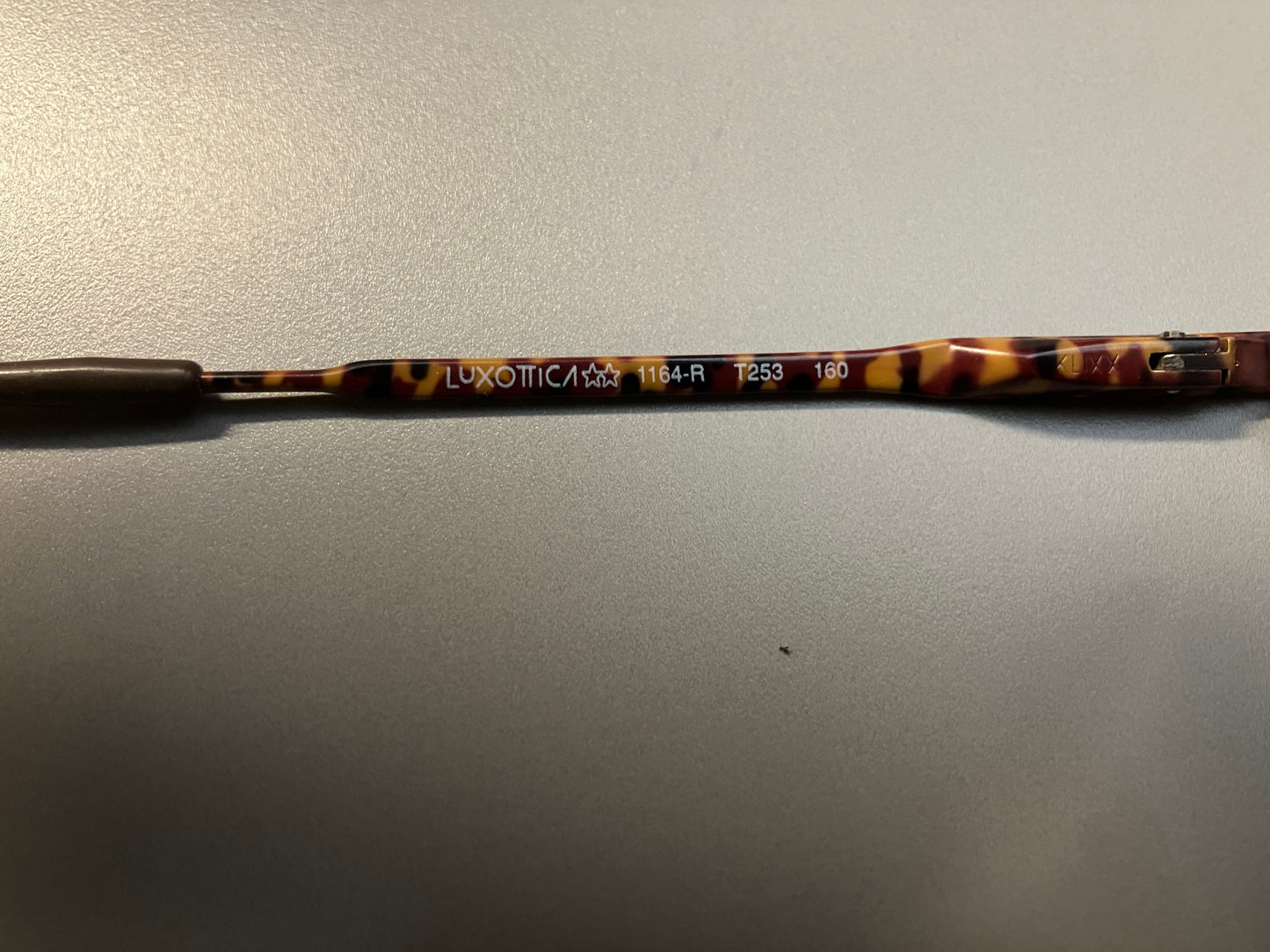 Dienstbrilletjes monturen Luxottica in 2 uitvoeringen, verschillende maten