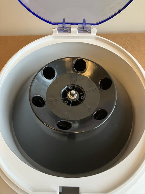 Handzame kleine centrifuge voor 2 maten bloed (urine) buizen