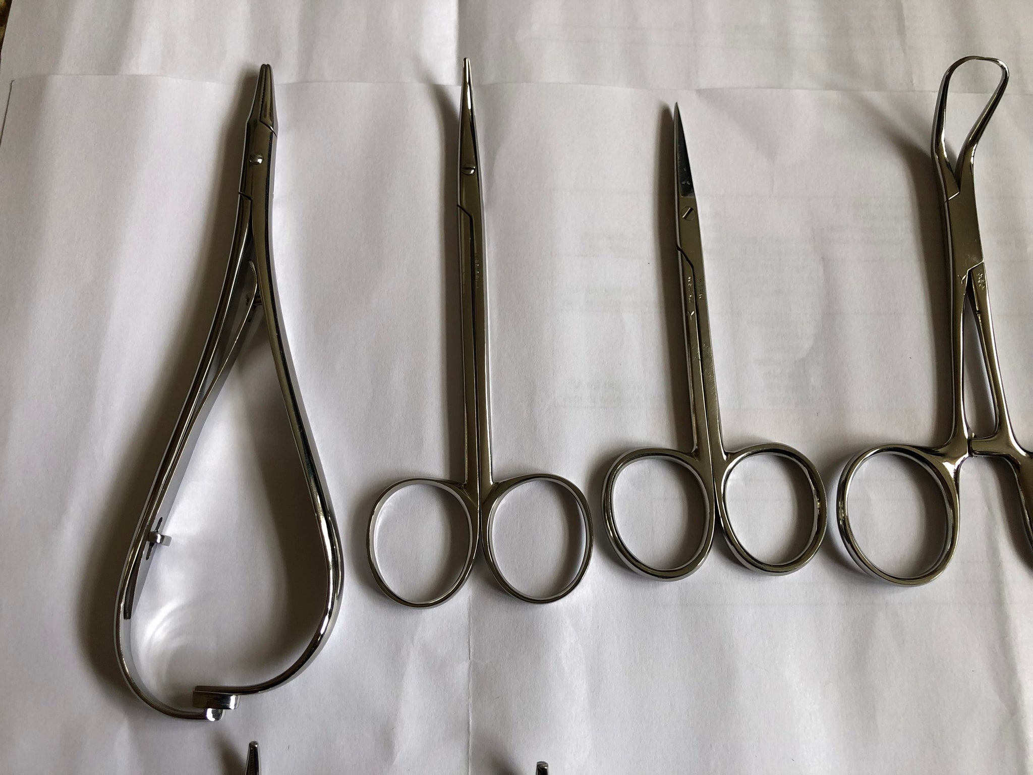setje met medisch instrumentarium in RVS cassette – VanGennepAnimalMatters