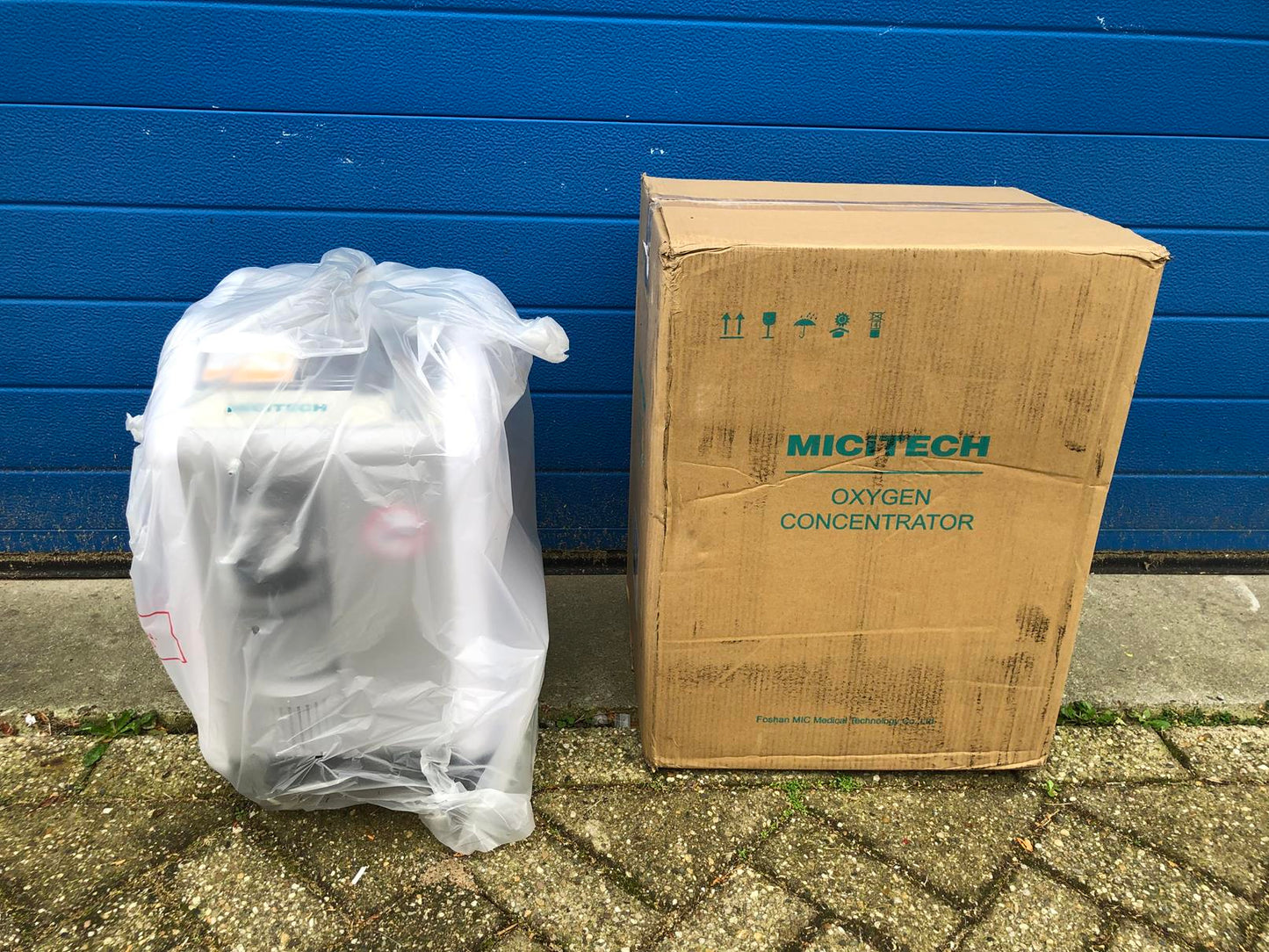 Zuurstofconcentrator 10 liter per minuut nieuw in doos, compact en stil model