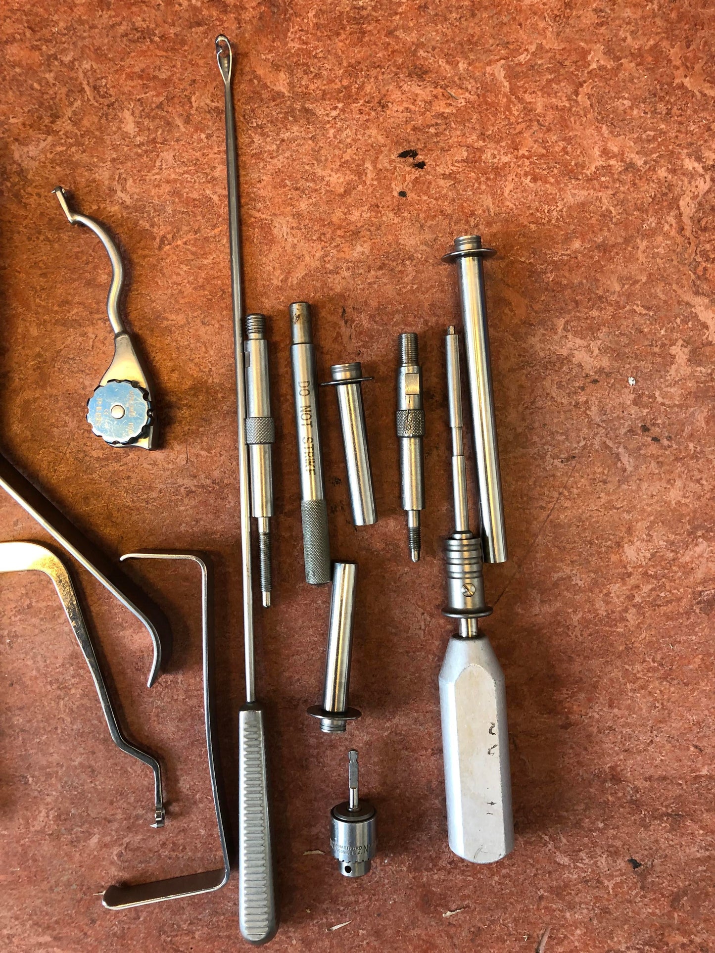 Orthopedisch instrumentarium beitels, gutsen, boren en overig